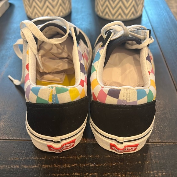Vans shoes, US men size 5 or women's 6 1/2, brand new, very nice - Picture 6 of 12